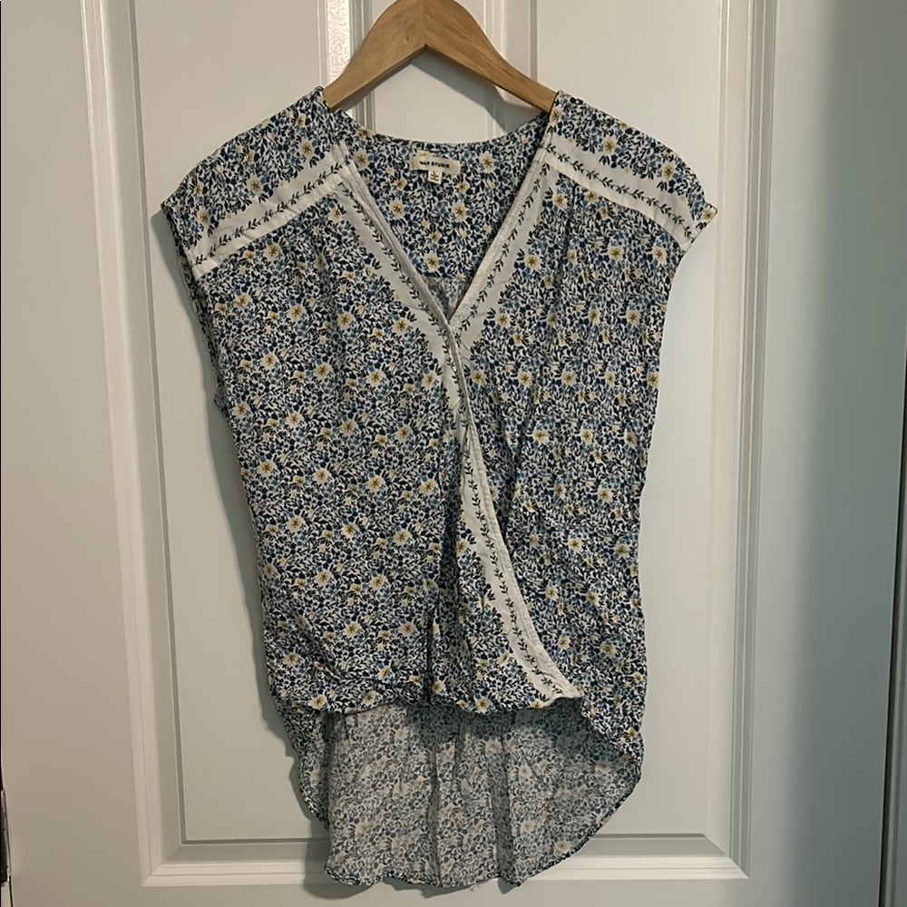 Max Studio Floral Blue and White Hi-Low Wrap Women's Top